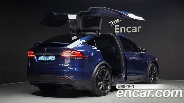 Tesla Model X Long Range - фото 1