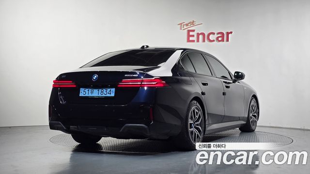 BMW i5 G60 eDrive 40 M Sport - фото 1