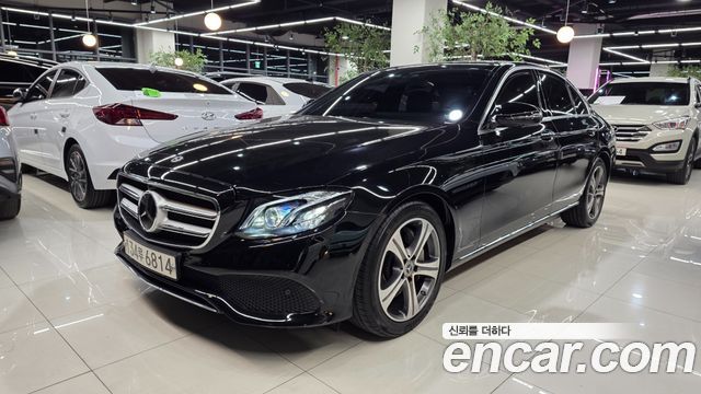 Mercedes-Benz E-Class W213 E300 Avantgarde - фото 1