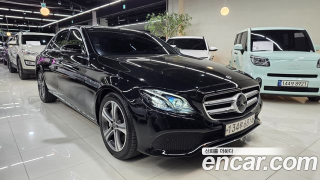 Mercedes-Benz E-Class W213 E300 Avantgarde - фото 2