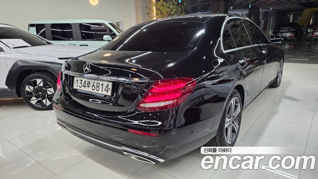 Mercedes-Benz E-Class W213 E300 Avantgarde - фото 4