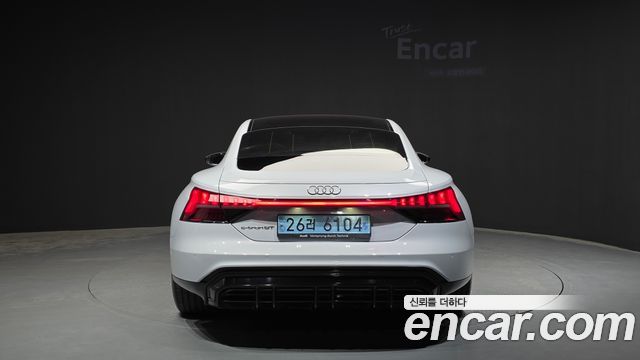 Audi e-tron GT GT quattro Premium - фото 3