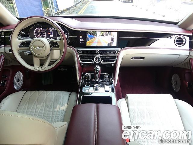 Bentley Flying Spur 3-го поколения 4.0 Azure - фото 3