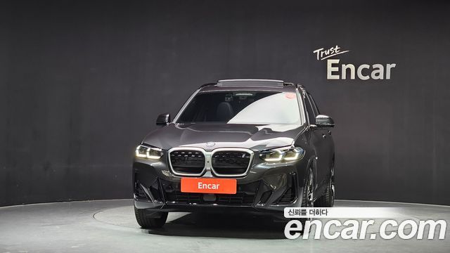 BMW iX3 M Sports - фото 2