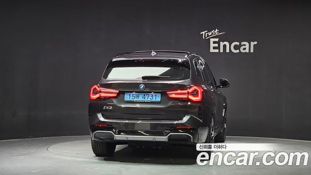 BMW iX3 M Sports - фото 3