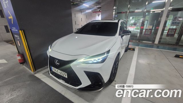 Lexus NX 2-го поколения F-Sport - фото 0