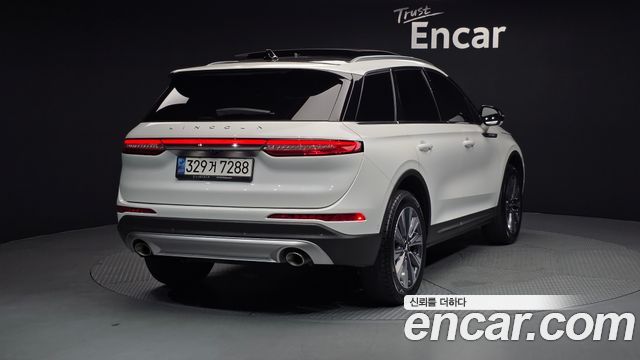 Lincoln Corsair 2.0 Reserve AWD - фото 1
