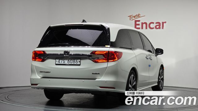 Honda Odyssey 3.5 5th - фото 1