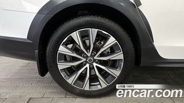 Volvo V90 B5 Pro AWD - фото 4