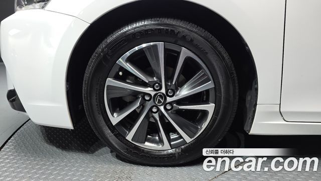 Lexus CT200h 1.8 Supreme ZWA10 - фото 4
