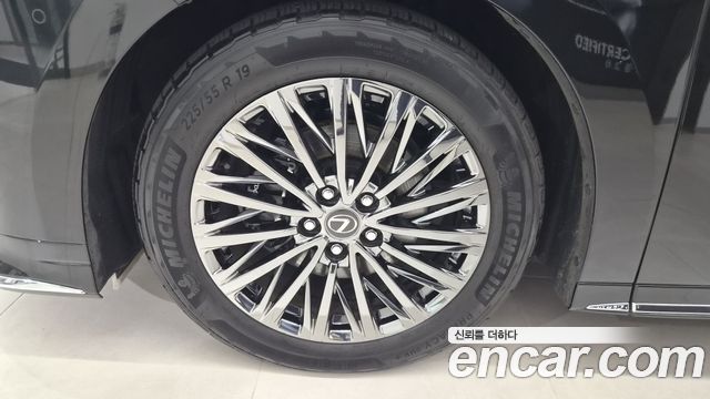 Lexus LM 2-го поколения 500h Royal - фото 4