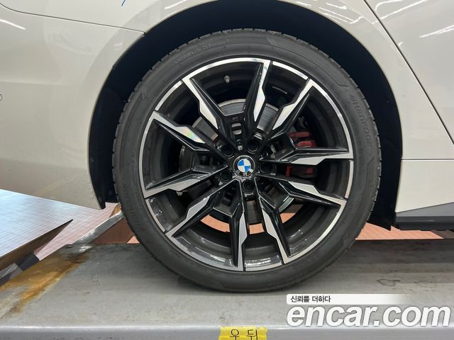BMW i4 M50 Pro - фото 2