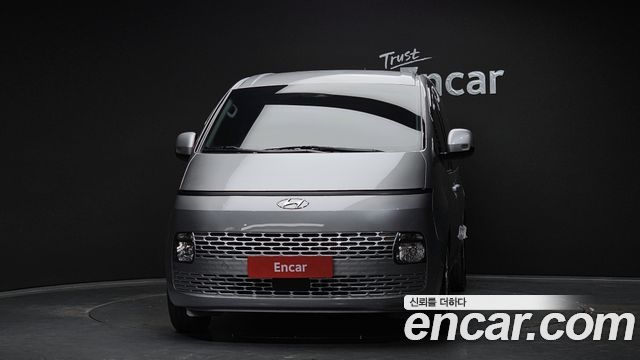 Hyundai Staria Tourer 11-Seater Modern - фото 2