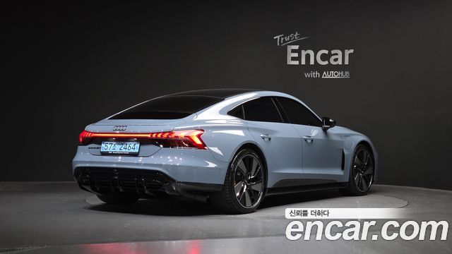 Audi e-tron GT GT quattro Premium - фото 1