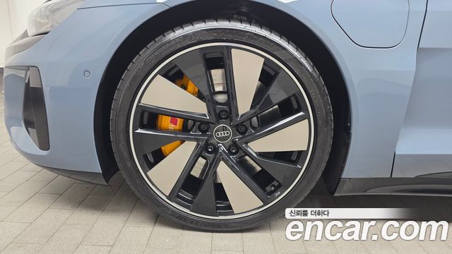 Audi e-tron GT GT quattro Premium - фото 4