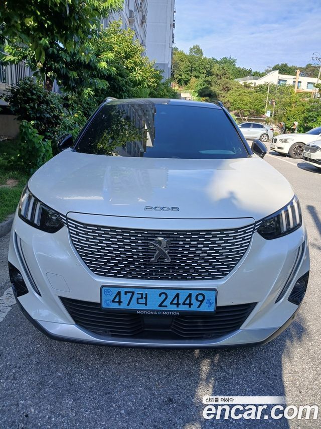 Peugeot 2008 2-го поколения EV GT Line - фото 0