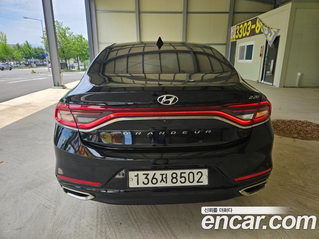 Hyundai Grandeur IG 2.2 Diesel Premium Special - фото 3
