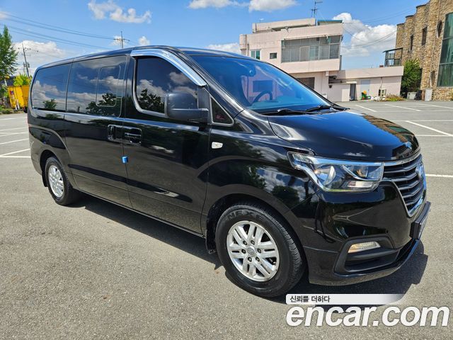Hyundai Starex Новый Van 5-Seater Modern - фото 1
