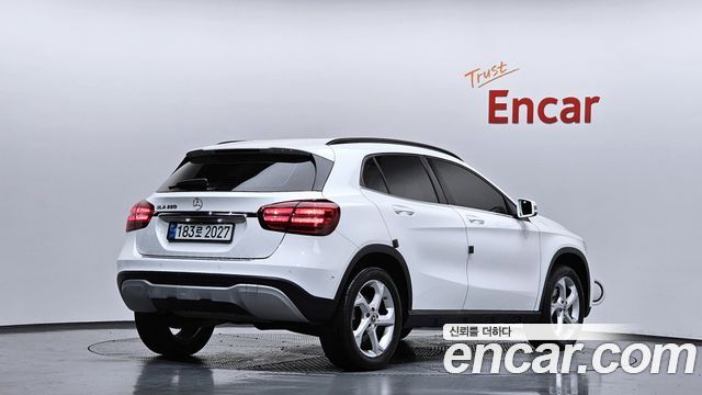 Mercedes-Benz GLA-Class X156 GLA220 - фото 1
