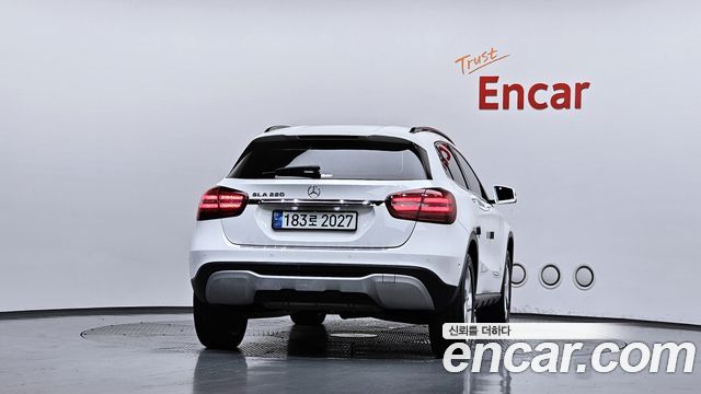 Mercedes-Benz GLA-Class X156 GLA220 - фото 3