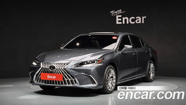 Lexus ES 7-го поколения Executive - фото 0