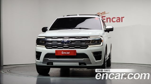 Ford Expedition Platinum 4WD 7Seater - фото 2