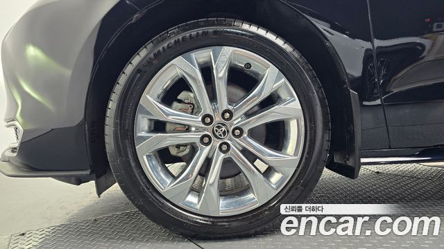 Toyota Sienna 4-го поколения 2.5 Hybrid 2WD - фото 4