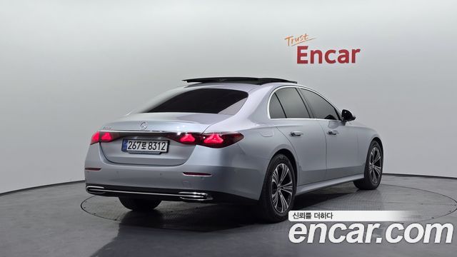 Mercedes-Benz E-Class W214 E200 Avantgarde - фото 1
