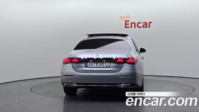 Mercedes-Benz E-Class W214 E200 Avantgarde - фото 3