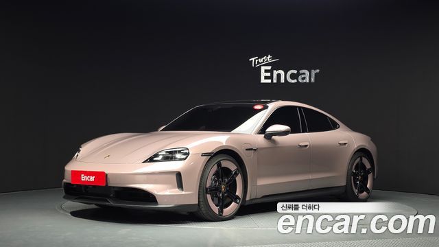 Porsche Taycan Base - фото 0