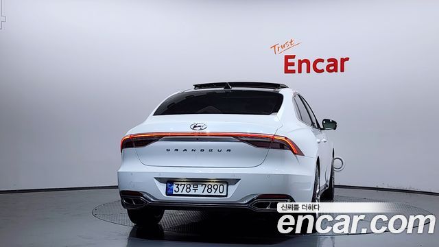 Hyundai Grandeur Новый IG, гибрид Calligraphy - фото 3