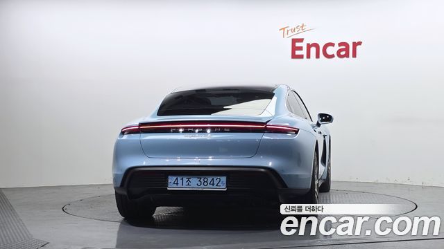 Porsche Taycan 4S - фото 3