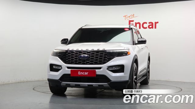 Ford Explorer 6-го поколения 3.0 Platinum 4WD - фото 2