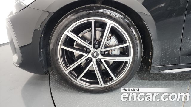 Audi A5 B10 40 TFSI Quattro S Line - фото 4
