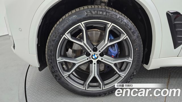 BMW X5 G05 xDrive 40i M Sport - фото 4