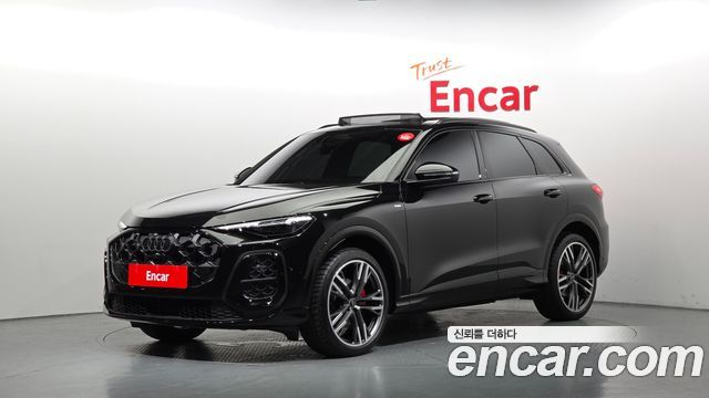 Audi Q5 45 TFSI Quattro S Line Black Ediiton - фото 0