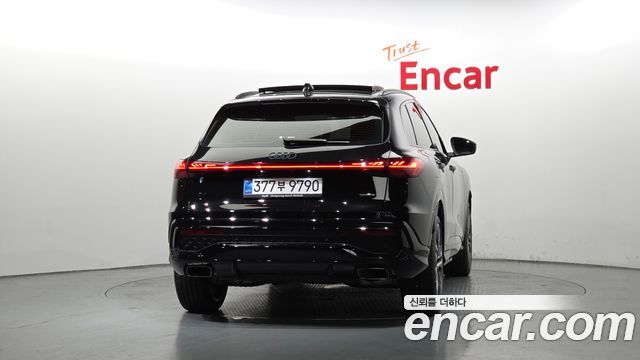 Audi Q5 45 TFSI Quattro S Line Black Ediiton - фото 3