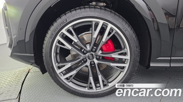 Audi Q5 45 TFSI Quattro S Line Black Ediiton - фото 4