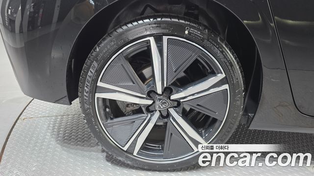 Peugeot 308 3-го поколения 1.5 BlueHDi GT - фото 4