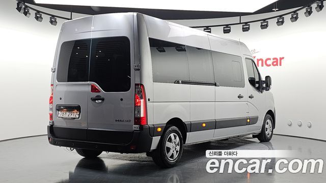 Renault Samsung Master 2.3 15-Seater - фото 1