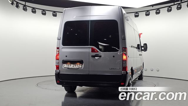 Renault Samsung Master 2.3 15-Seater - фото 3