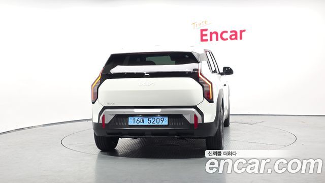 Kia EV3 Standard 2WD Air - фото 3