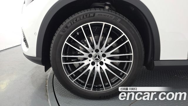 Mercedes-Benz GLC-Class X254 GLC300 4MATIC Avnatgarde Coupe - фото 4