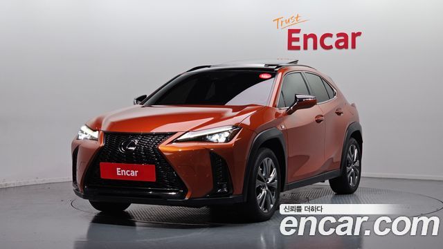 Lexus UX 2.0 F-Sport 2WD - фото 0