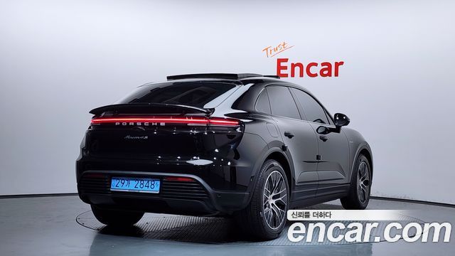 Porsche Macan EV 4S - фото 1