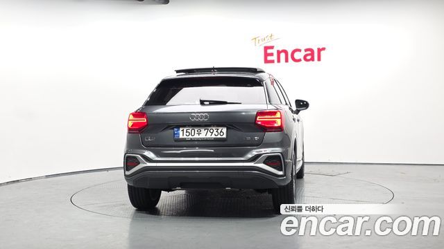 Audi Q2 35 TDI Premium - фото 3
