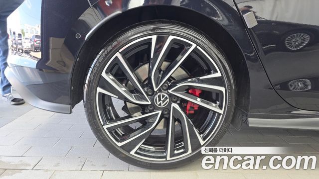 Volkswagen Golf 8-го поколения 2.0 GTI - фото 4