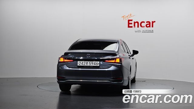 Lexus ES 7-го поколения Executive - фото 3