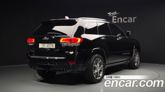 Jeep Cherokee 3.6 Overland WK2 - фото 1