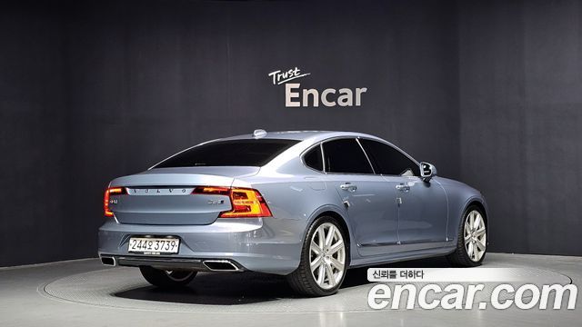 Volvo S90 D5 AWD Inscription - фото 1